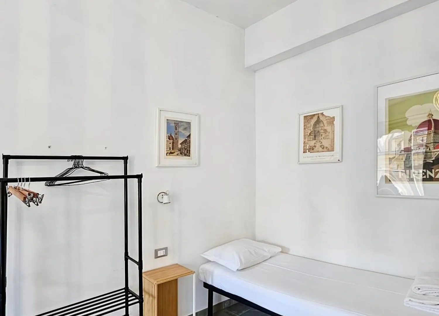 Third Floor San Lorenzo Apartment Florence Italy