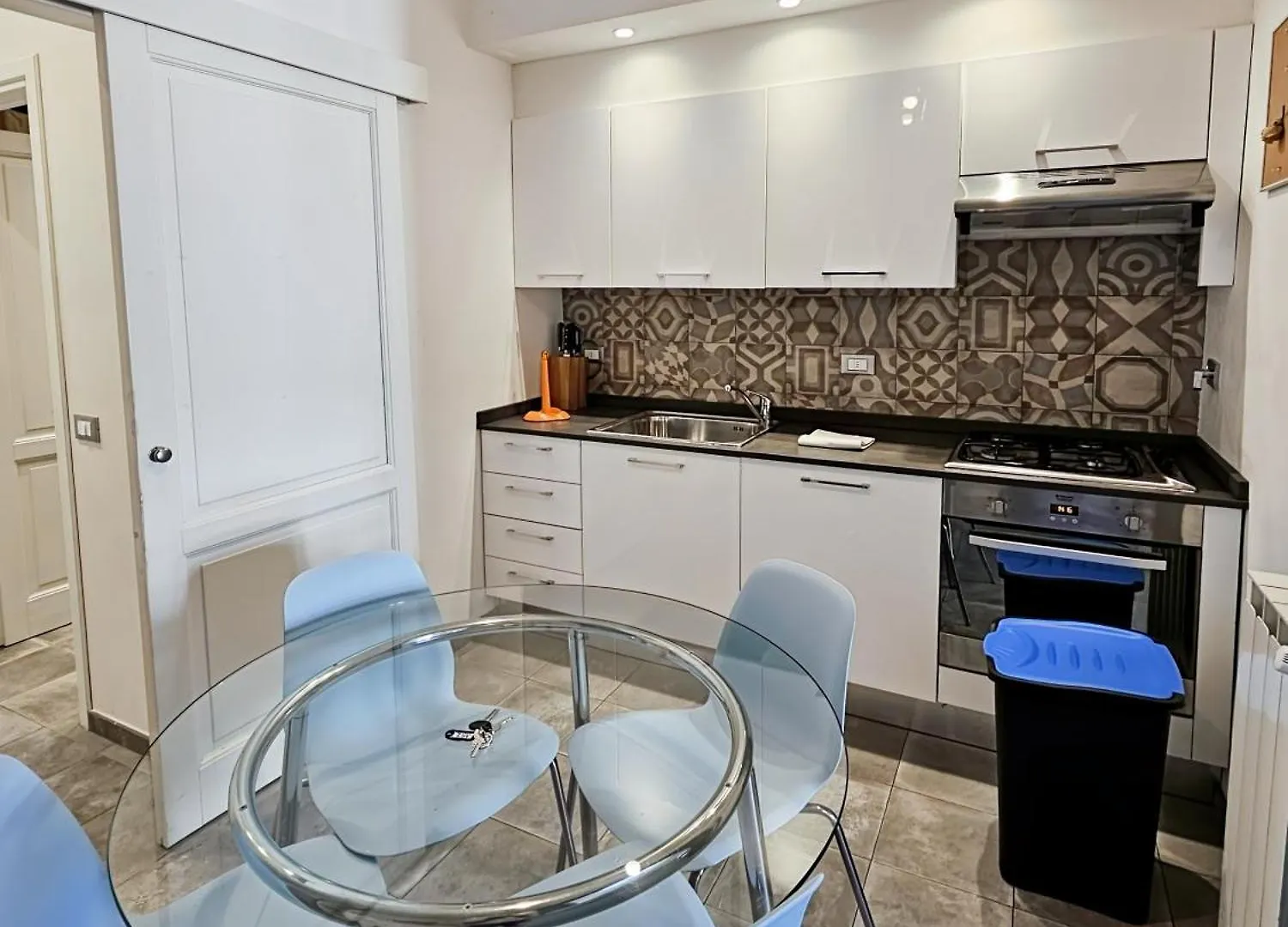 Third Floor San Lorenzo Apartment Florence Italy