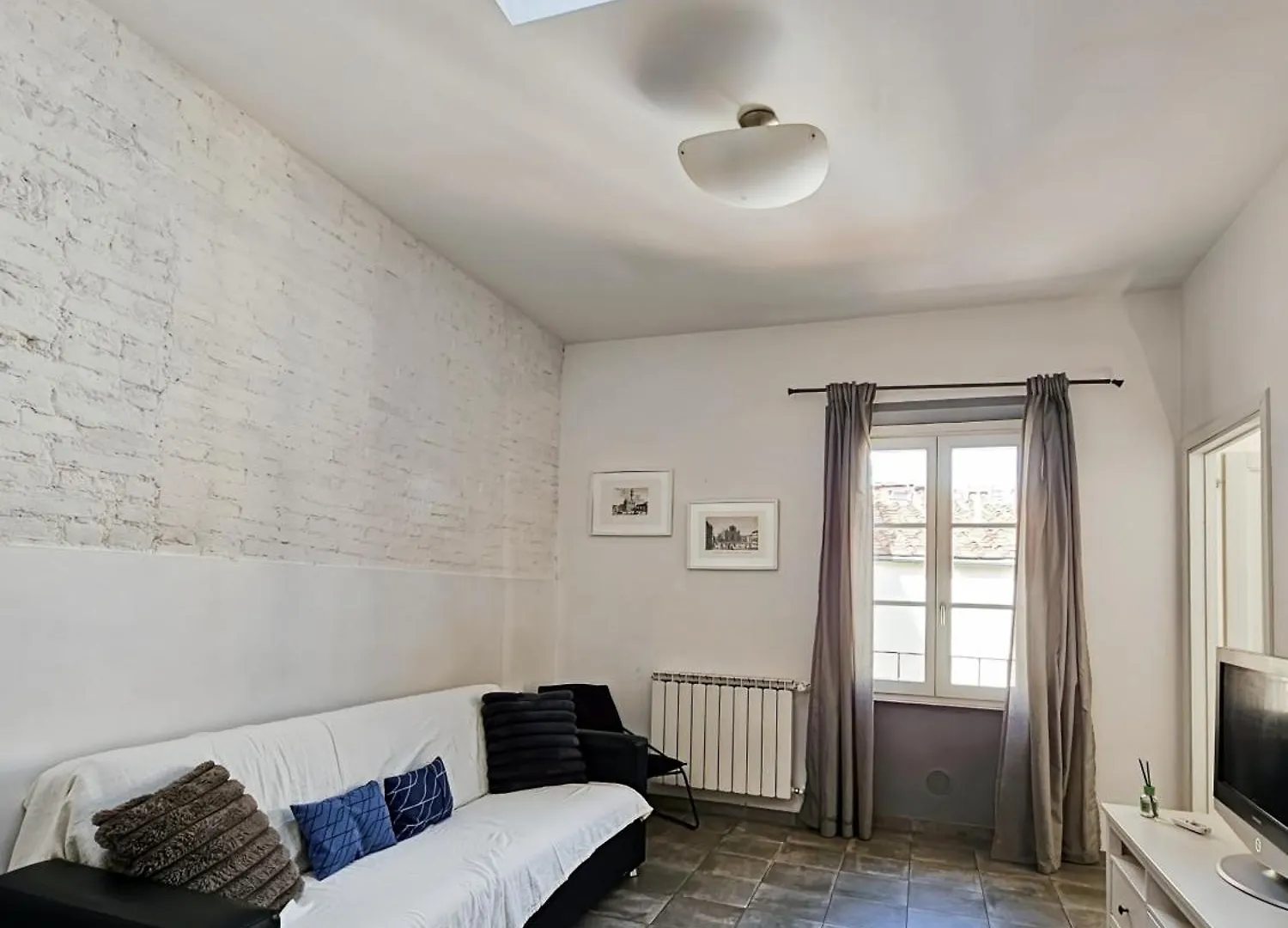 Third Floor San Lorenzo Apartment Florence Italy
